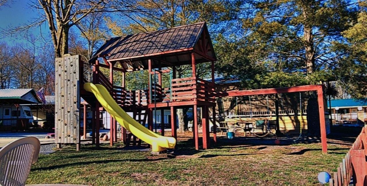Timber Pointe Resort Jamestown Eksteriør bilde